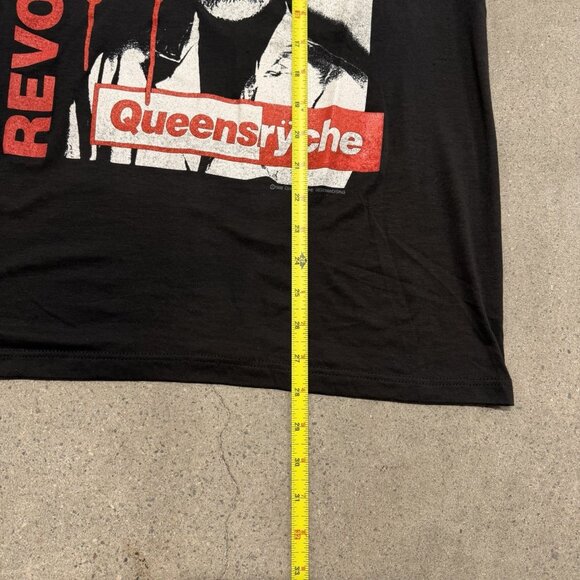Vintage Queensryche Revolution Calling Tour shirt 1988 Size Large 80's Rock Band - Picture 4 of 6